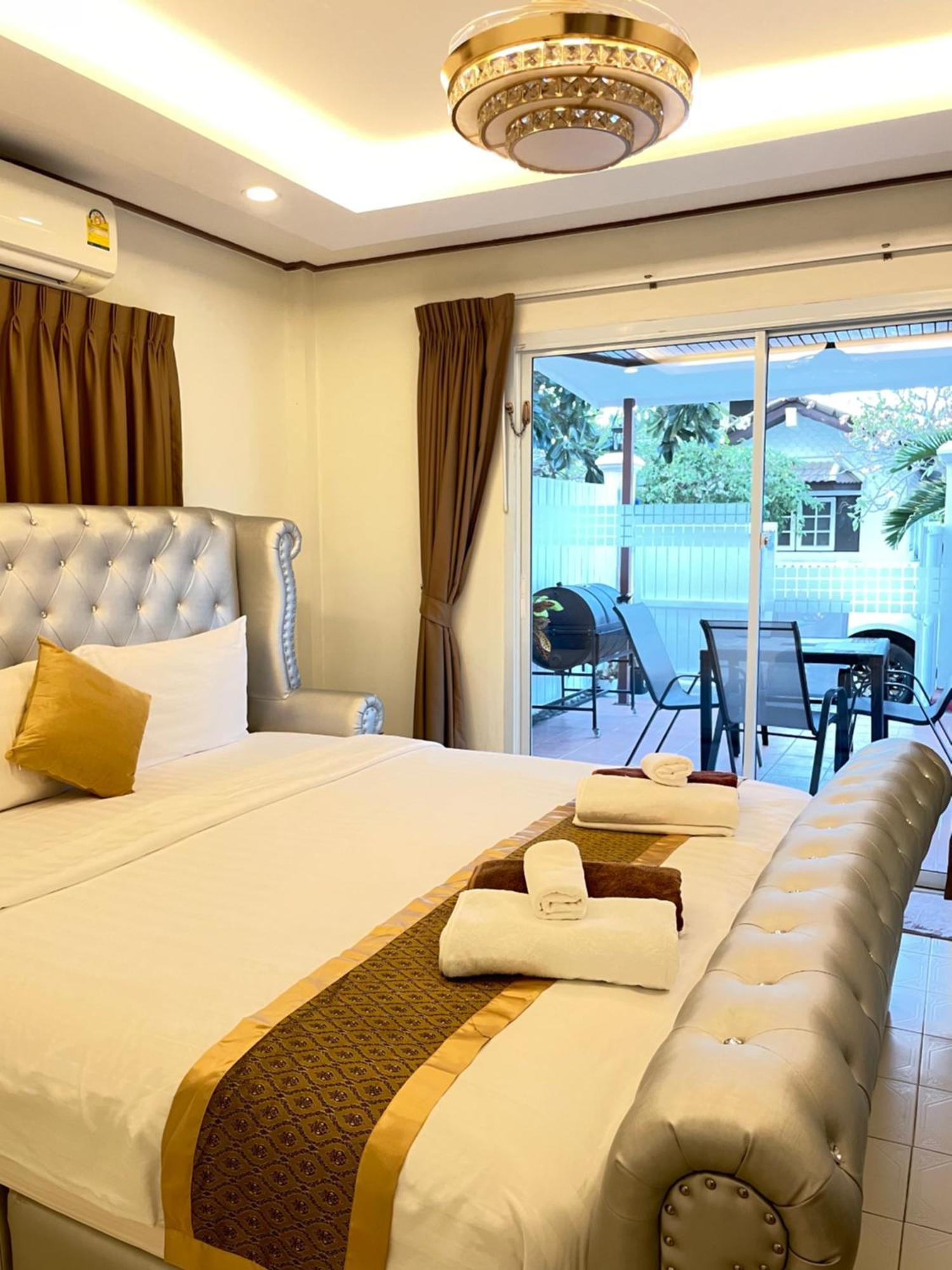 Pattaya Pool Villa39A 300 Mater To Beach Gate Exit Ngoại thất bức ảnh
